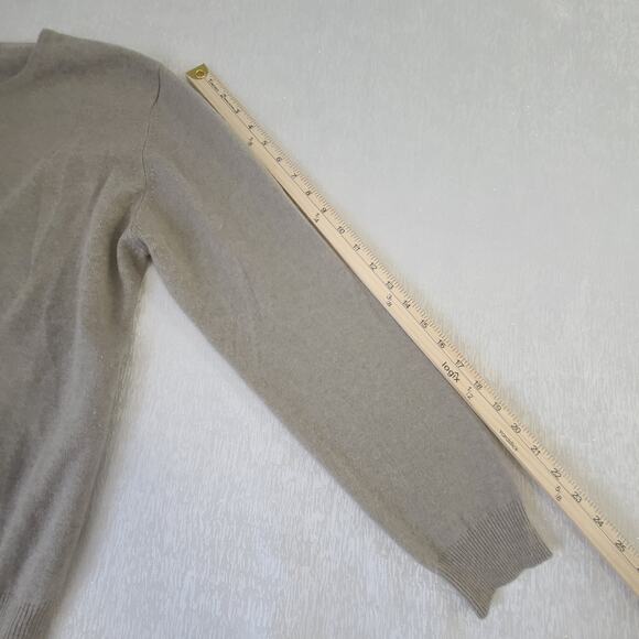 Charter Club Cashmere womens crew neck sweater Heather Size Medium Quiet Luxury - Picture 4 of 7